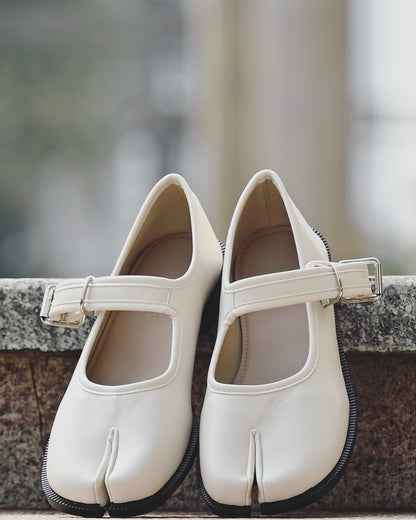 Mary-Janes Tabi White Shoes