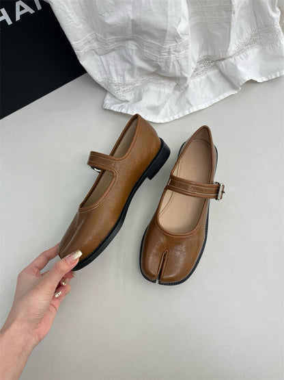 Mary-Janes Tabi Brown Shoes