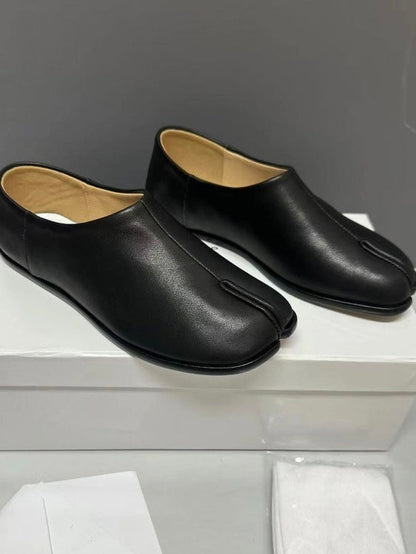 Black Tabi Shoes