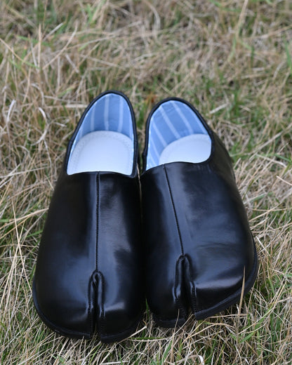 Black Tabi Shoes