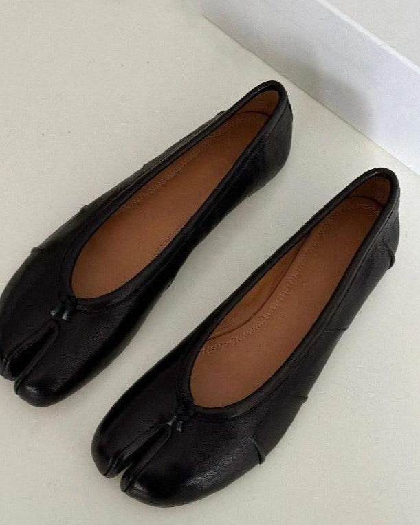 Cowhide Black Tabi Shoes